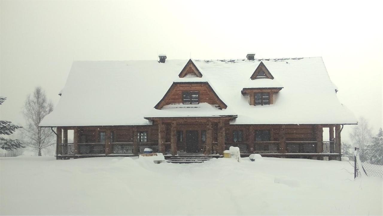 Hotel Chochlik à Ustrzyki Dolne Extérieur photo