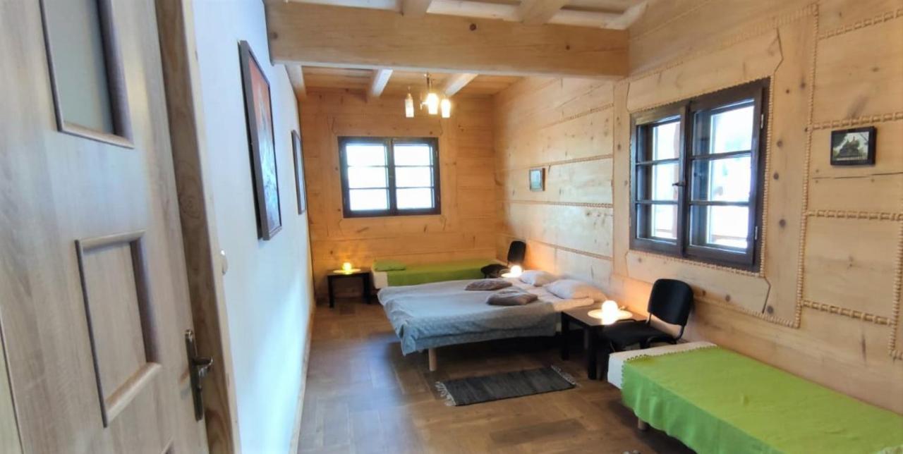 Hotel Chochlik à Ustrzyki Dolne Extérieur photo
